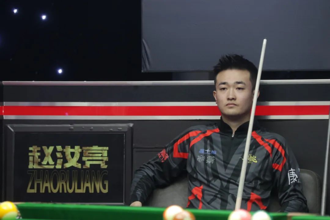 现在足球世 现在足球世