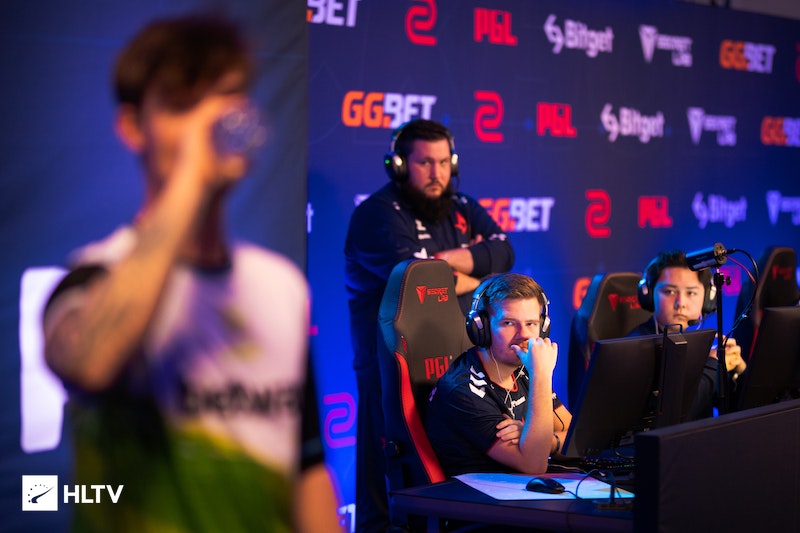 后与可重复 后与可重复